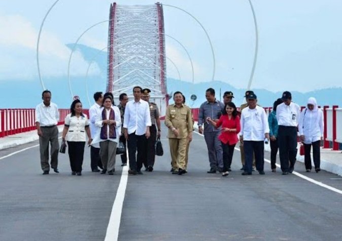 Jembatan Tayan Kapuas